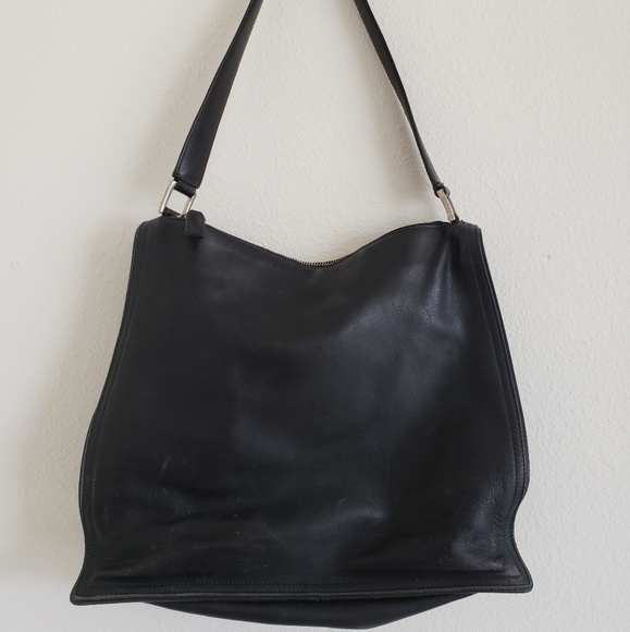 Coach Handbags - Coach Vintage Monterey Leather Bag